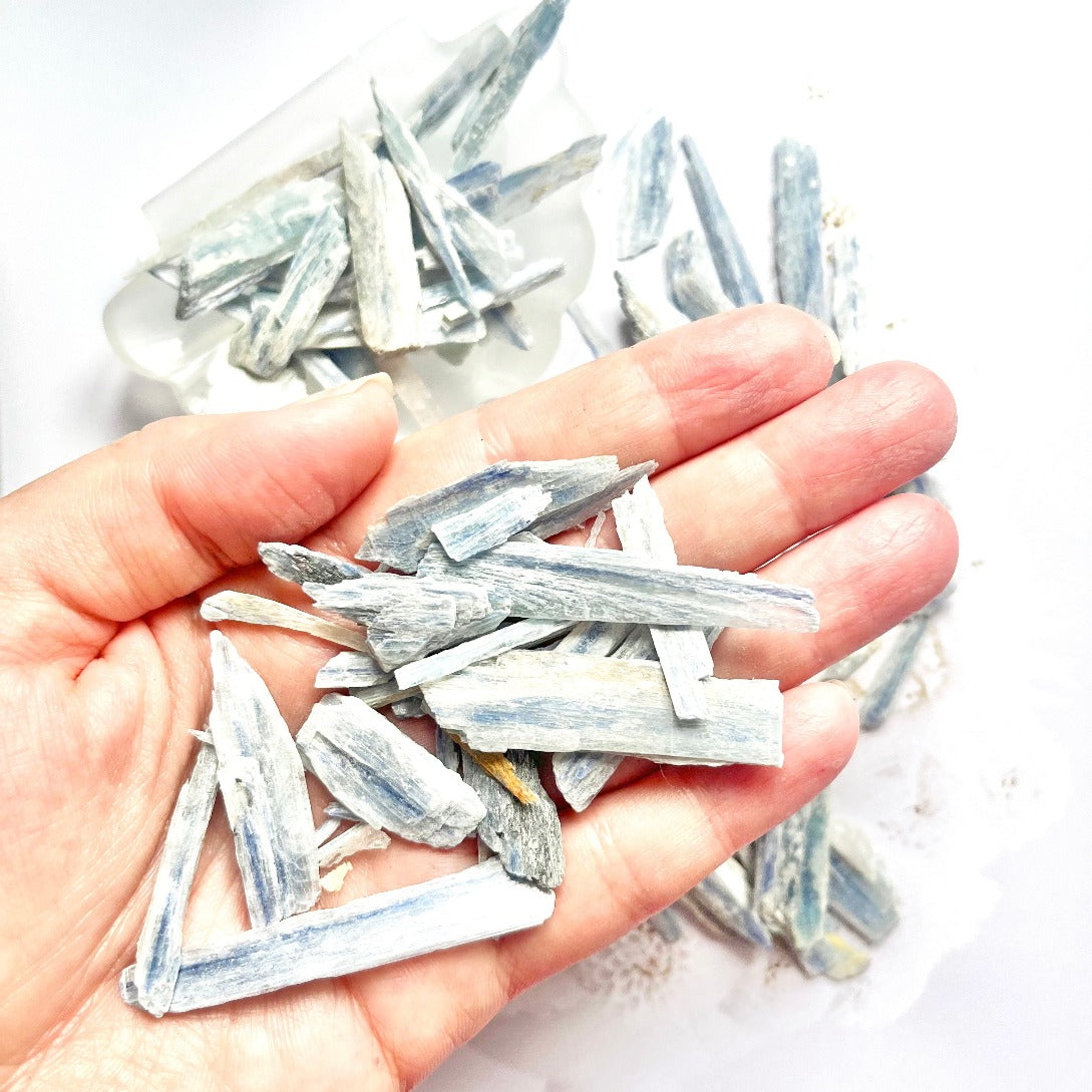 Blue Kyanite crystal chips