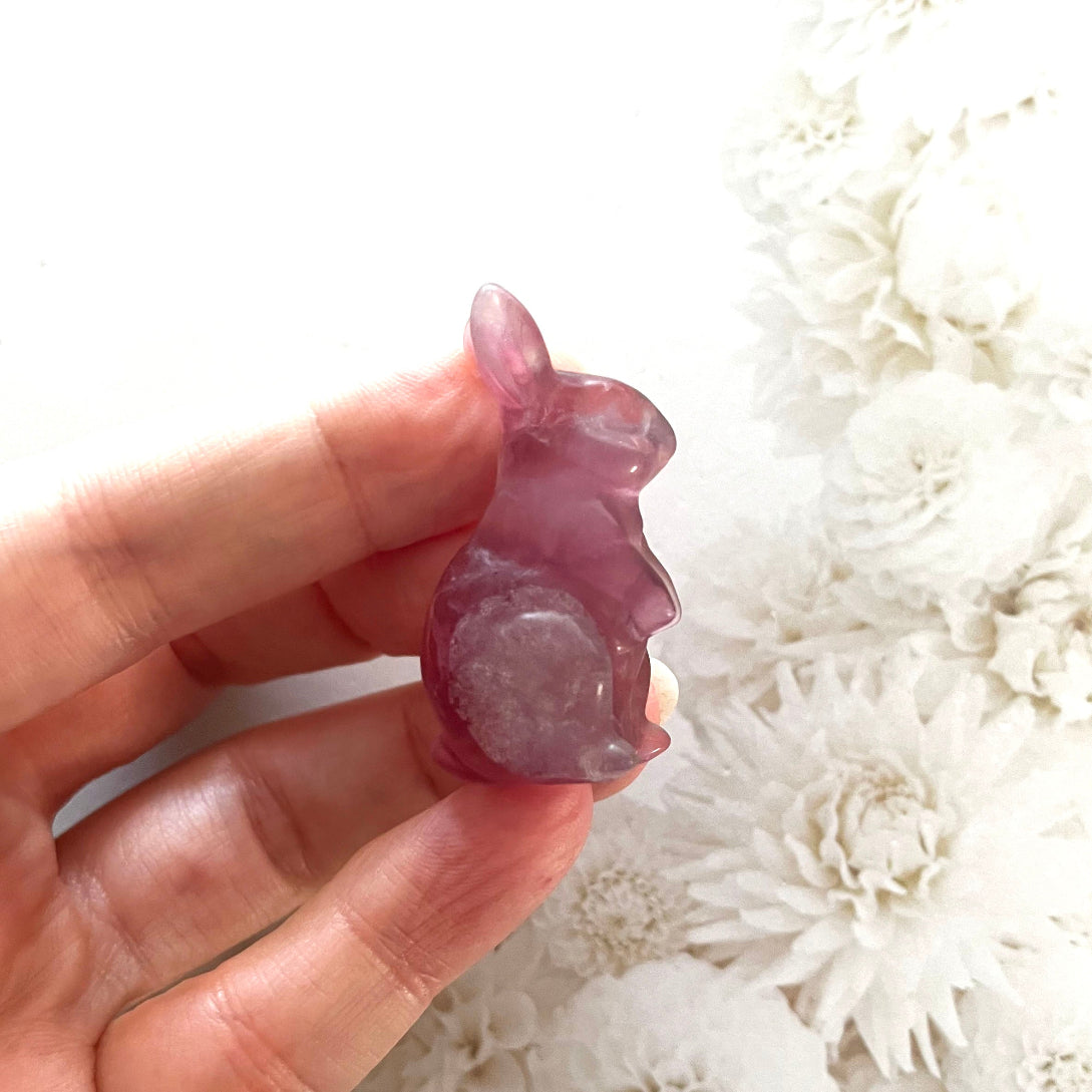 Fluorite rabbit carving