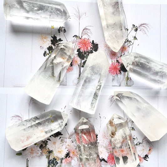 Small quartz generator