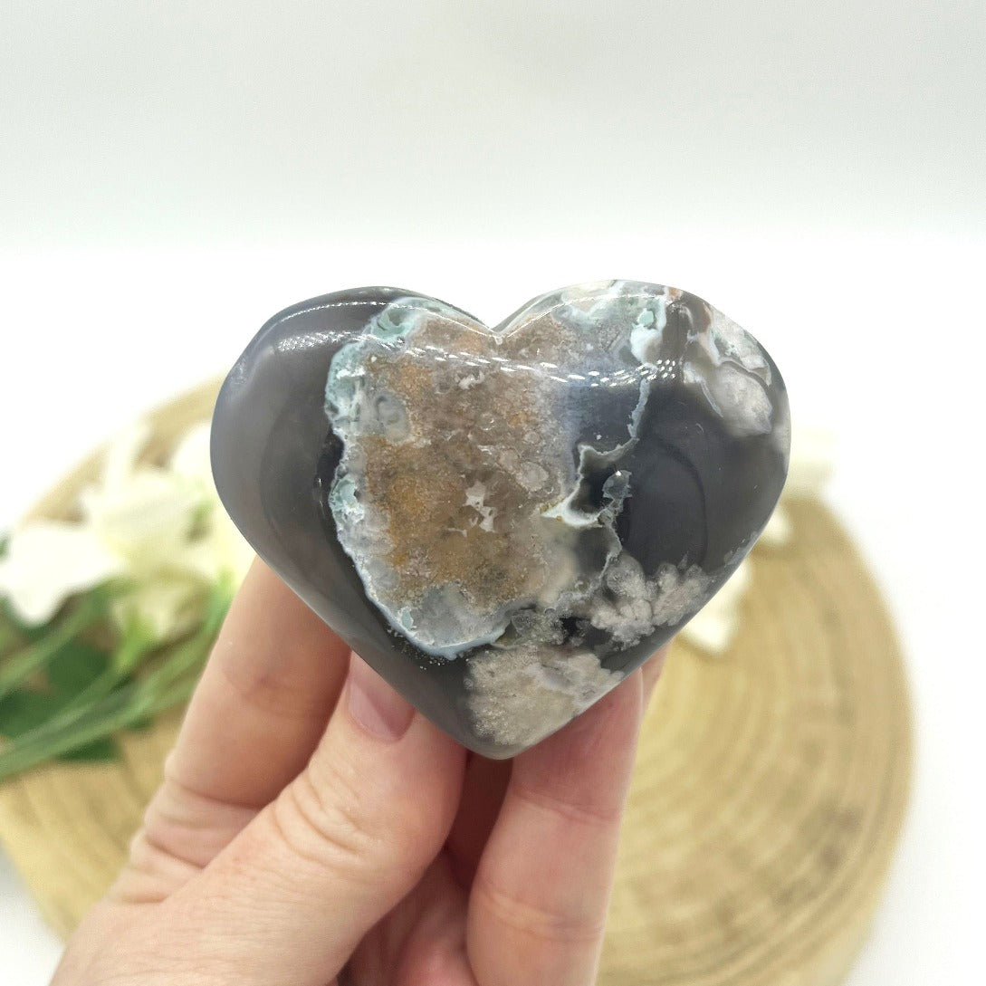 Black flower agate