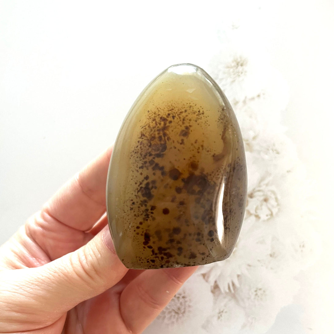 Dendritic agate flame carving