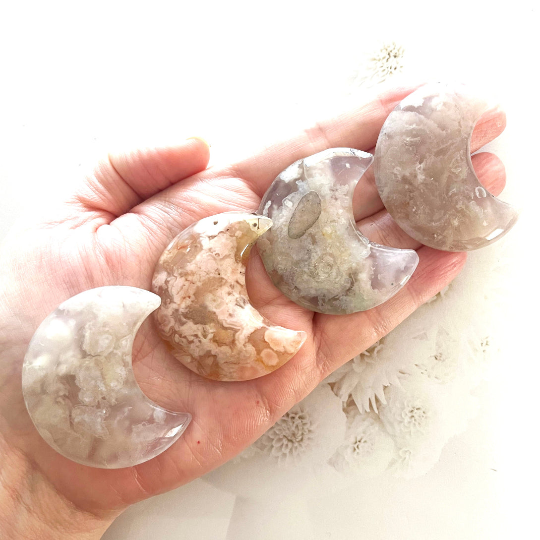 flower agate moon carvings