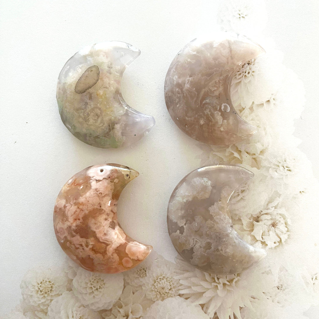 Flower Agate moon carving