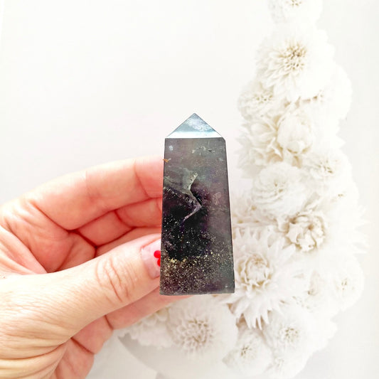 Fluorite with pyrite inclusions