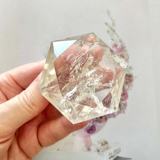quartz with rainbow