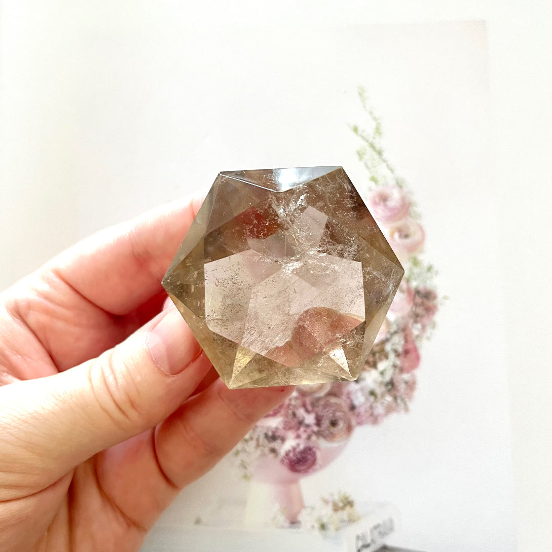Diamond crystal carving