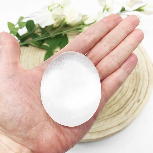 Selenite palm stone