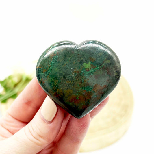 Polished malachite heart carving Australia. Someday Dream Co